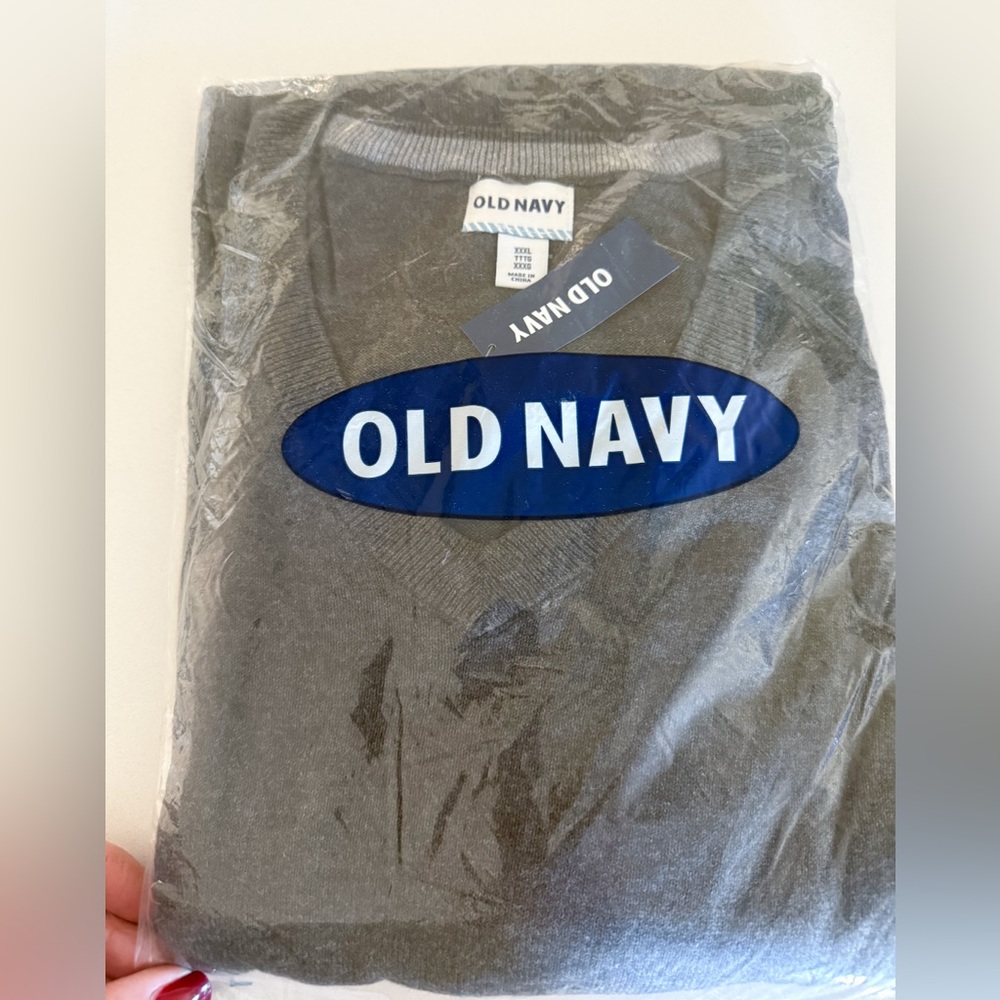 Old Navy Charcoal Pullover sweater